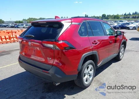 2020 Toyota Rav4 Xle z USA, uszkodzony, nr VIN 2T3P1RFV9LW121628